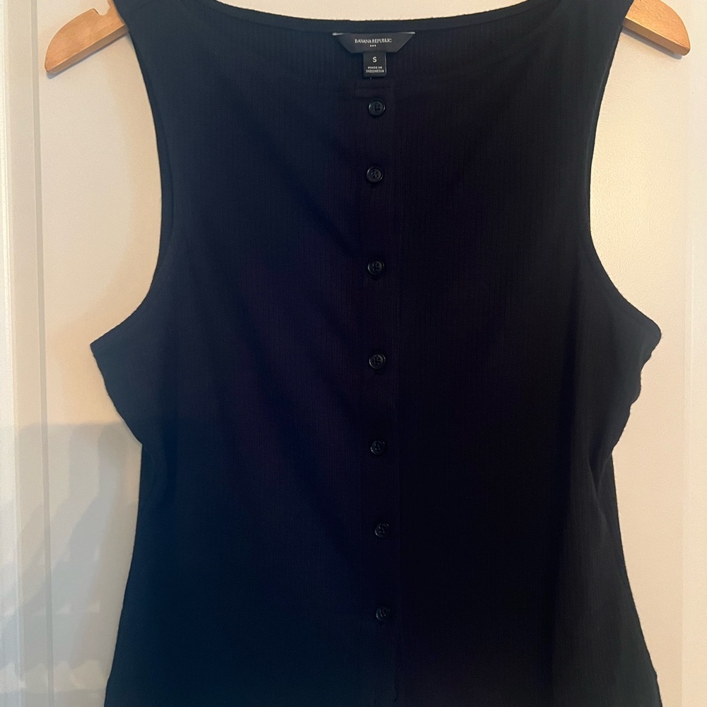 Banana Republic Factory Black Sleeveless Button Tank